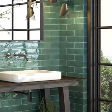 OPAL EMERALD 7.5X30 PARED PASTA ROJA